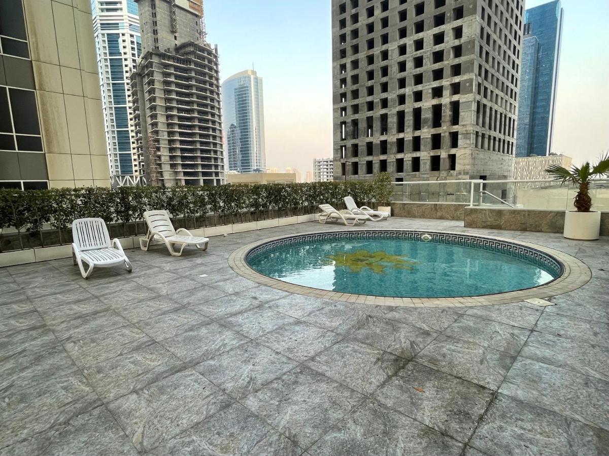 Sea View 1Br Apartment - Marina Pinnacle Дубай Экстерьер фото